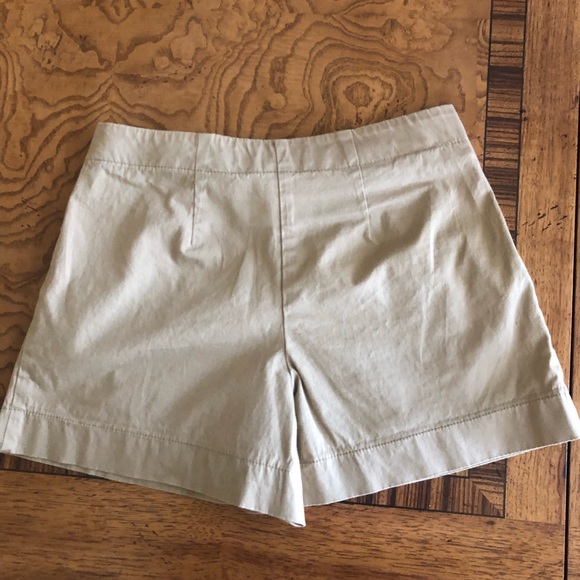 Trina Turk shorts - Picture 3 of 4